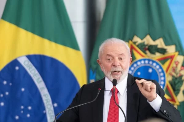 Concurso Educação: Lula Anuncia 100 Novos IF's e Geração de Vagas